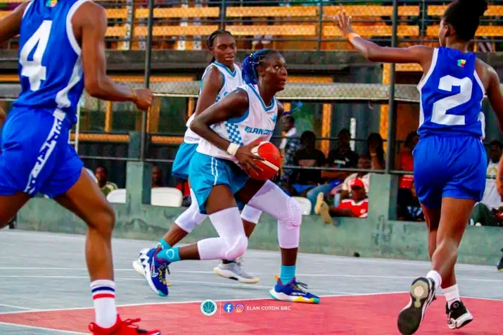 Youzou Ligue Pro : l’Elite 6 entre dans le vif du sujet au Hall des Arts, Loisirs et Sports de Cotonou