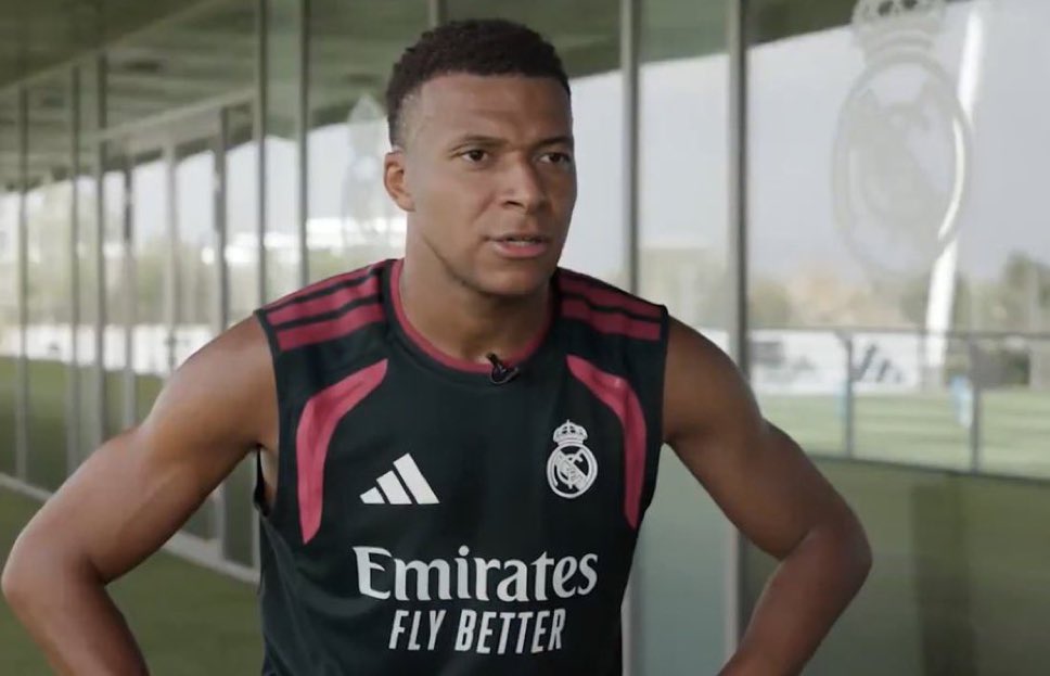 Mbappé lance la chasse aux trophées